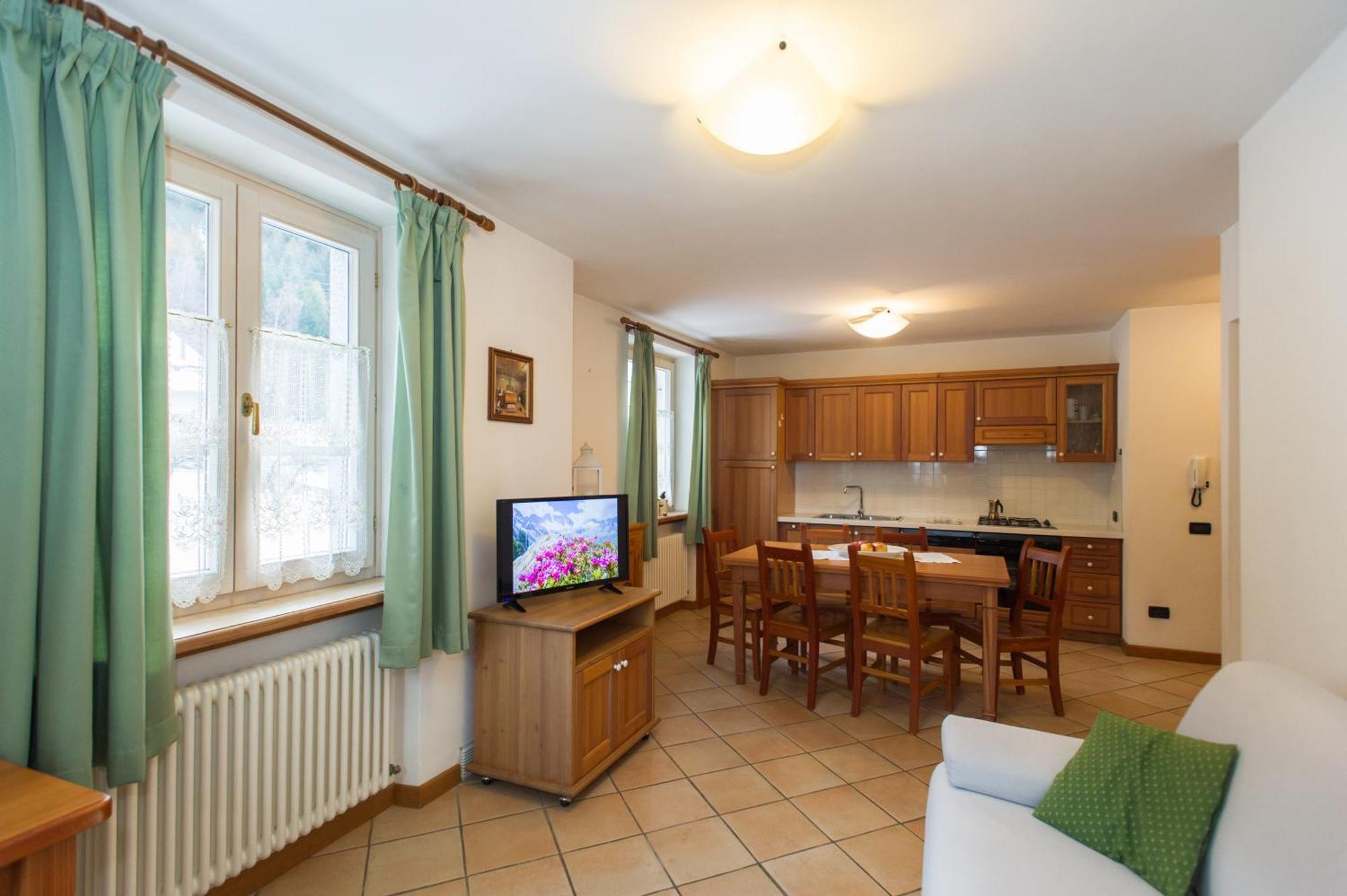 Casa Tomaselli Aparthotel Pellizzano Bagian luar foto