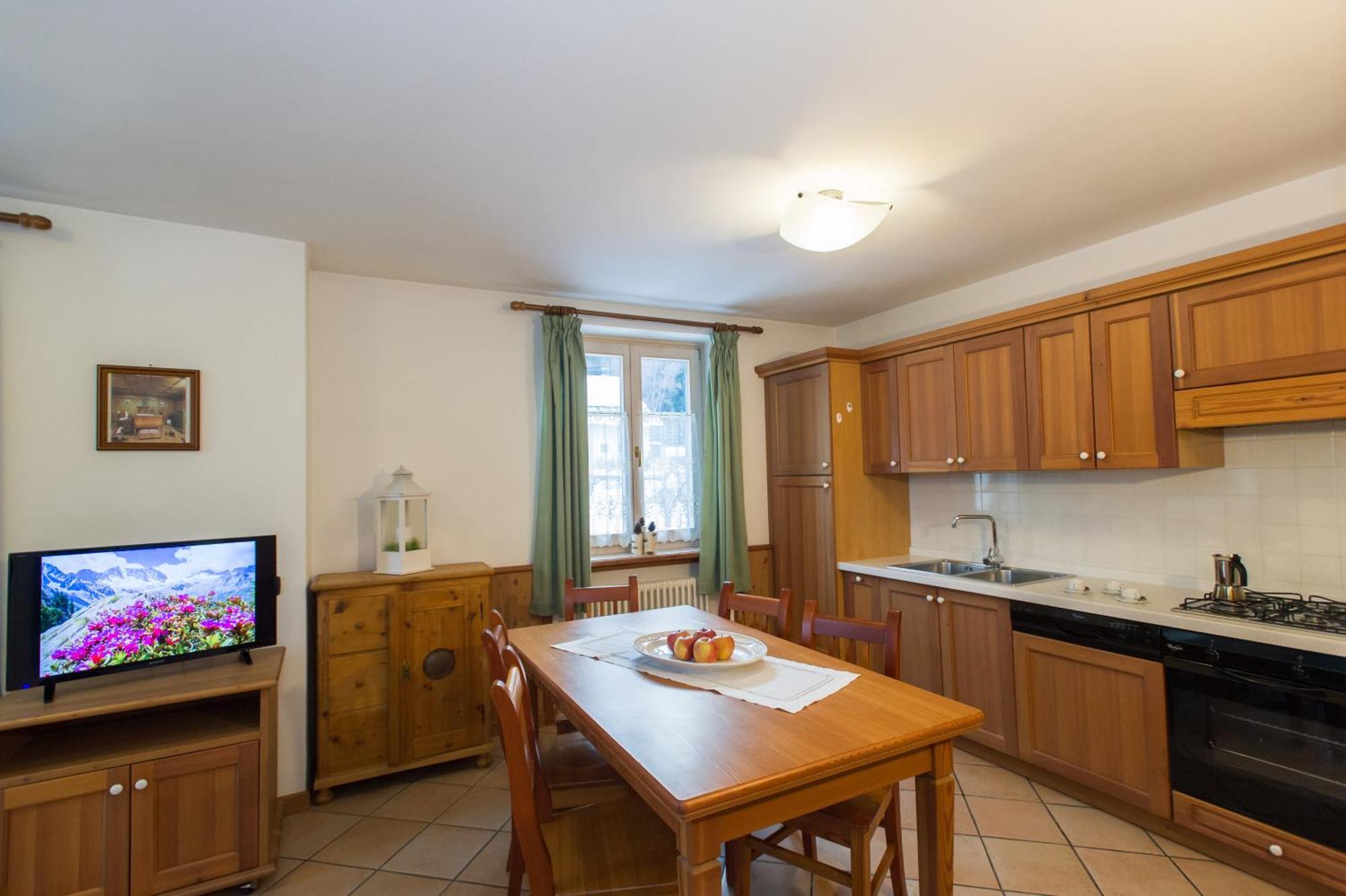 Casa Tomaselli Aparthotel Pellizzano Bagian luar foto