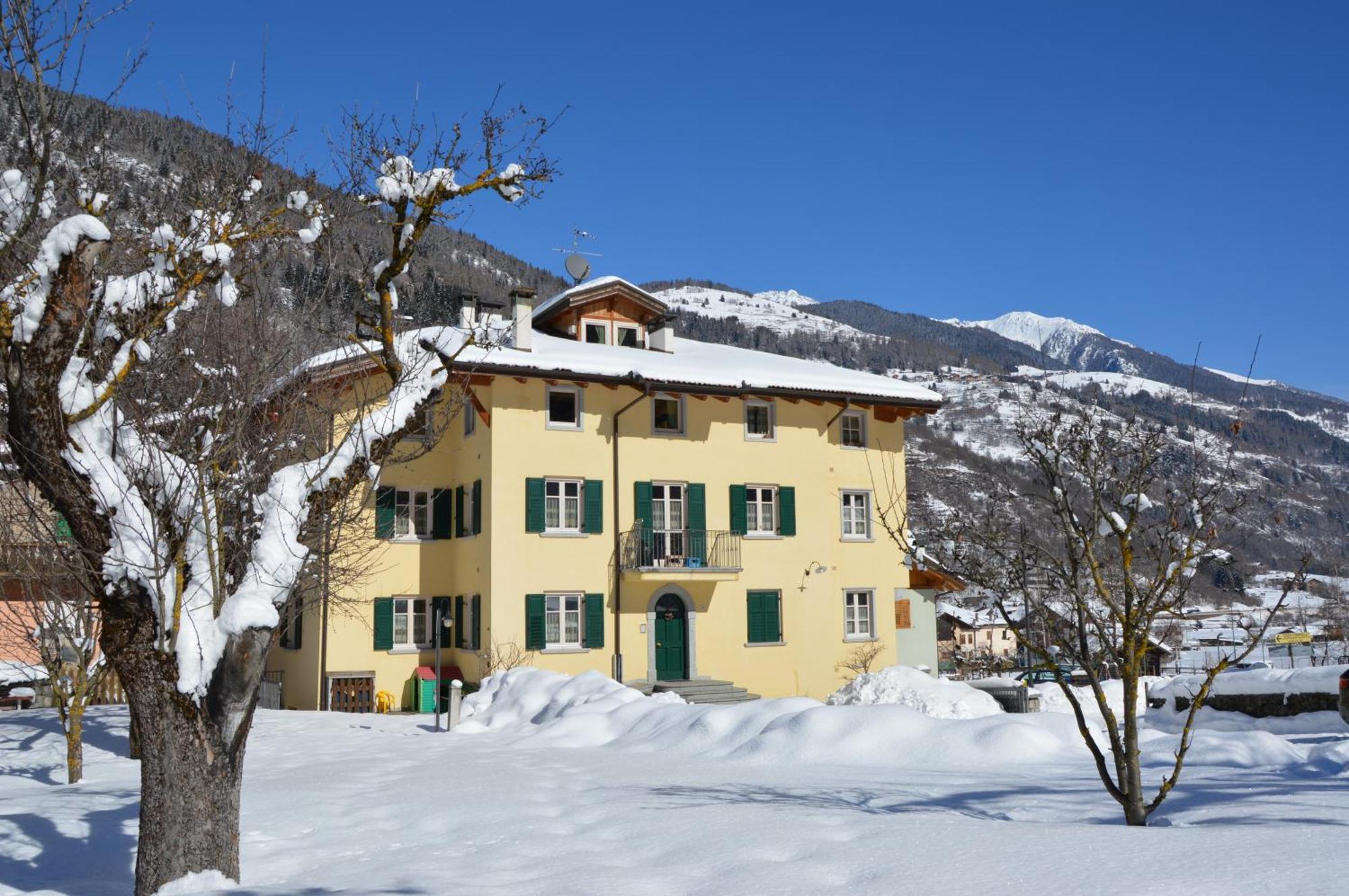 Casa Tomaselli Aparthotel Pellizzano Bagian luar foto