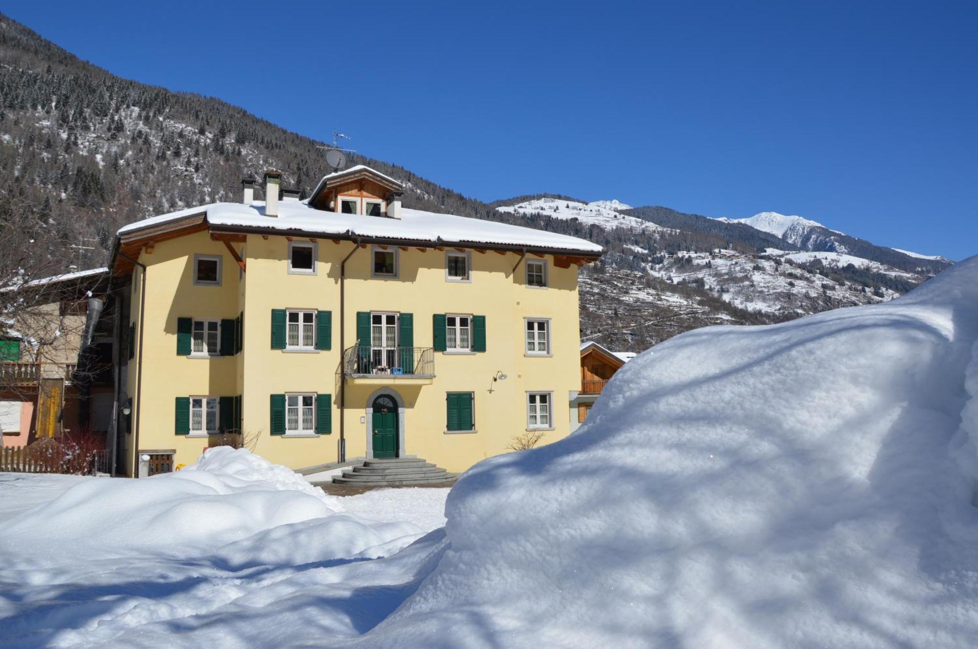 Casa Tomaselli Aparthotel Pellizzano Bagian luar foto